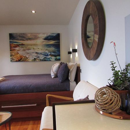 Salt Box Hideaway Apartment Strahan Exterior foto